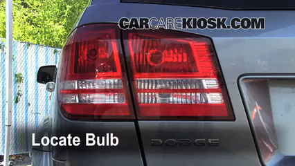 2010 Dodge Journey SXT 3.5L V6 Lights Turn Signal - Rear (replace bulb)
